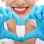 Efektívne riešenie zubných implantátov pre opätovne bezchybný úsmev